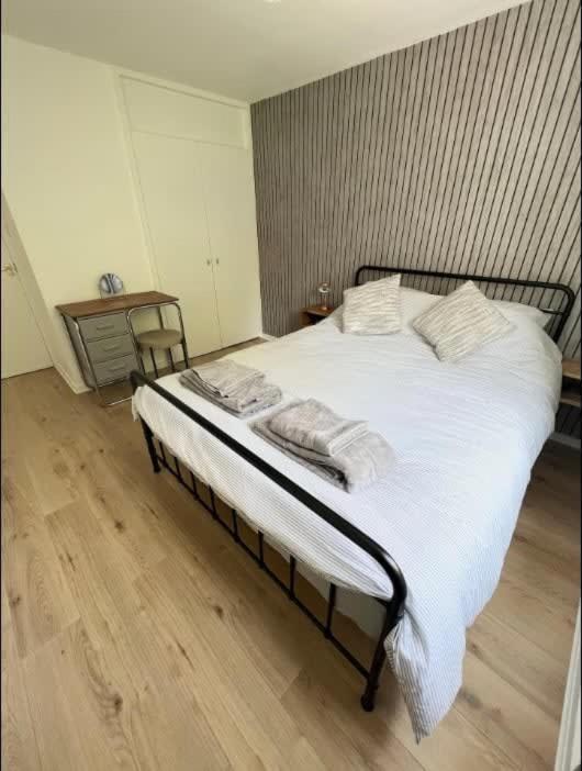 Montague Central One Bedroom Flat With Parking บริสตอล ภายนอก รูปภาพ